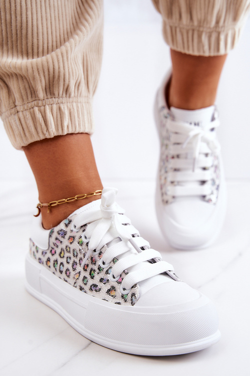 Жіночі кросівки GOE JJ2N4075 Білі