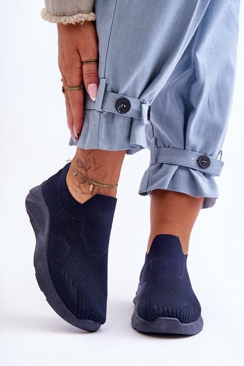 Жіноче спортивне взуття темно-синього кольору Claris