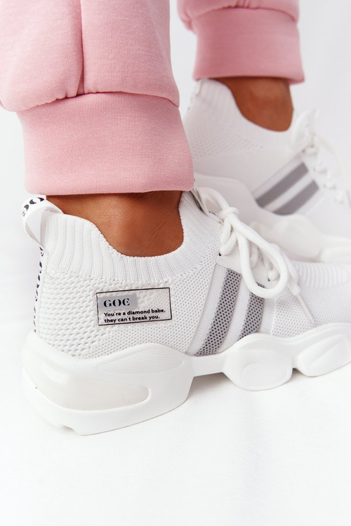 Жіноче спортивне взуття GOE HH2N4016 Білий