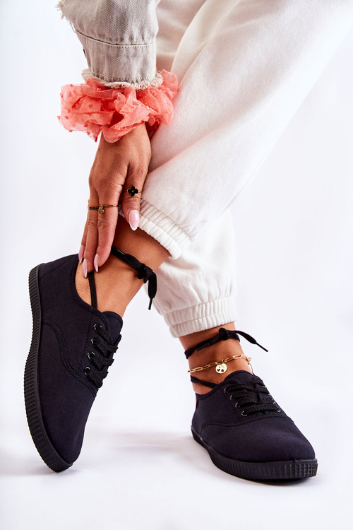 Жіночі класичні кросівки Black Dellis