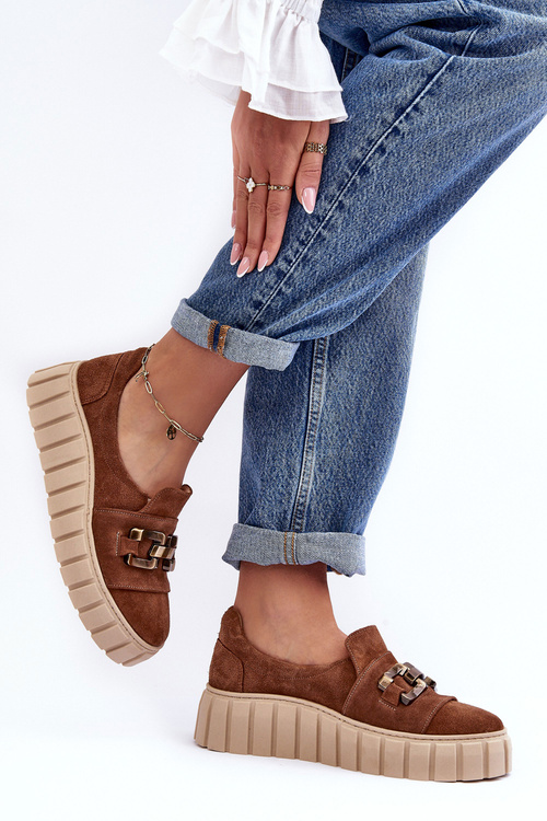 Жіночі замшеві туфлі на платформі з декором коричневі Lewski 3398