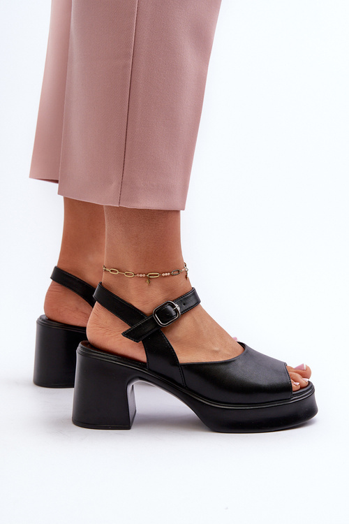 Жіночі шкіряні босоніжки на високих підборах Vinceza 66627 Чорні