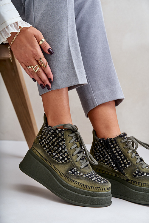 Шкіряні ботильйони на платформі та танкетці Maciejka 06759-09 Зелені