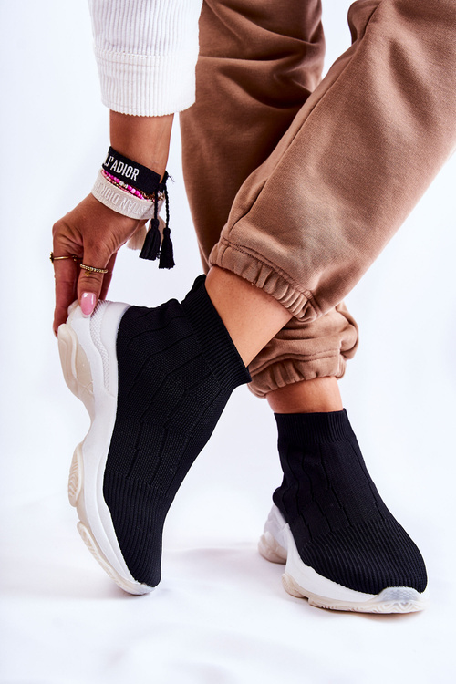 Жіноче високе спортивне взуття чорного кольору Nolly