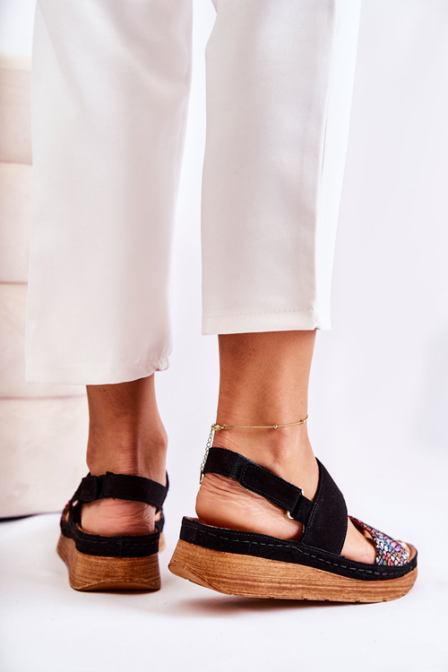 Шкіряні жіночі босоніжки Maciejka 04142-20 Чорні