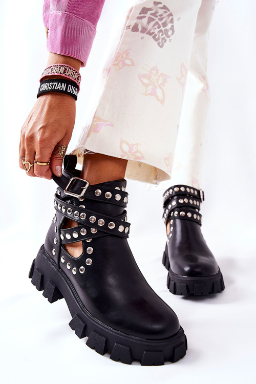 Робітник зі стразами на платформі Black Vernelle