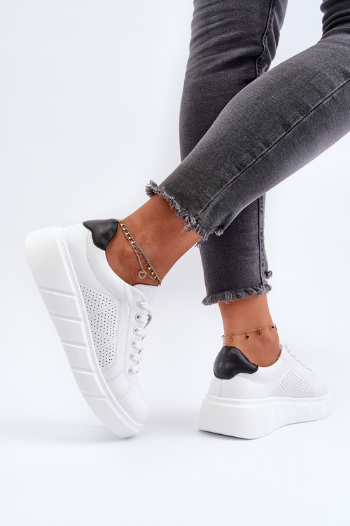 Жіночі білі шкіряні кросівки на платформі Гатира