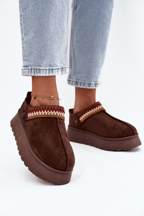 Жіночі низькі зимові черевики з рухомим ремінцем і вишивкою на платформі шоколадні Lyrisse