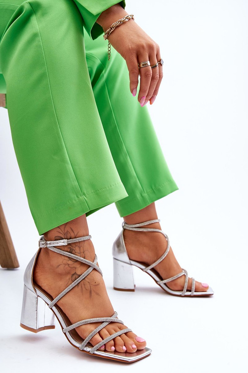 Жіночі шкіряні босоніжки на підборах з цирконію, срібні Liviano