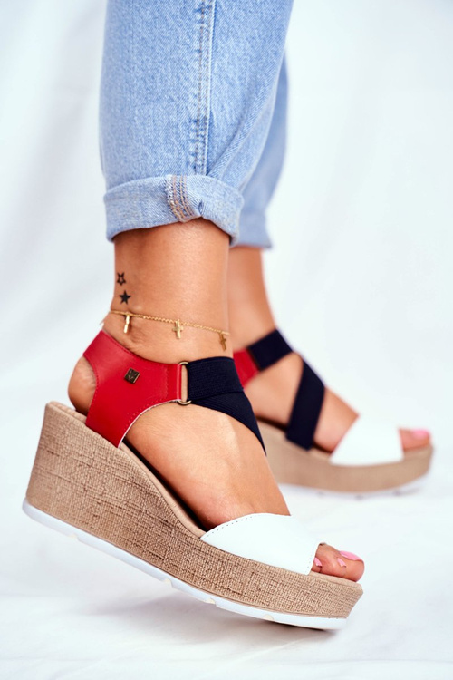 Жіночі босоніжки на танкетці Big Star Slip на FF276014