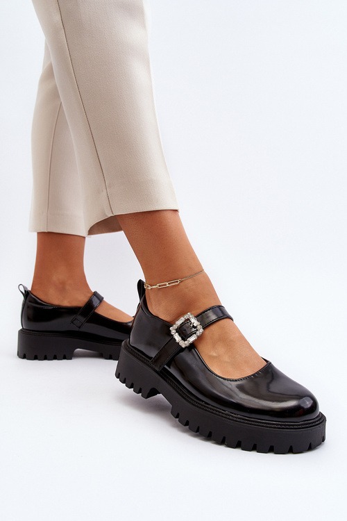 Жіночі лаковані лофери з декоративною пряжкою чорного кольору Lindnessa