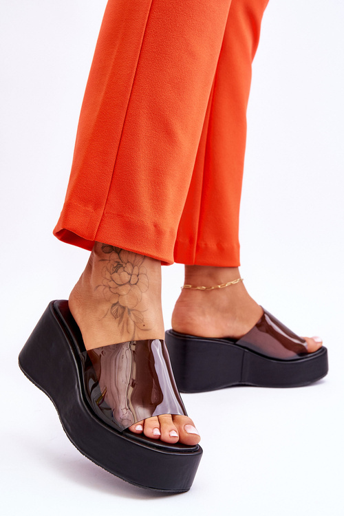 Жіночі прозорі тапочки на танкетці чорні Eliane