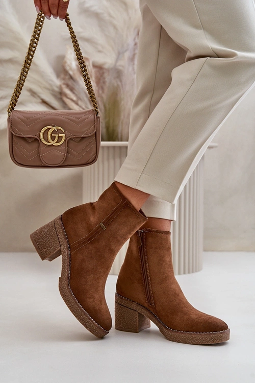 Жіночі чоботи на підборах утеплені еко замша хакі Arkesia