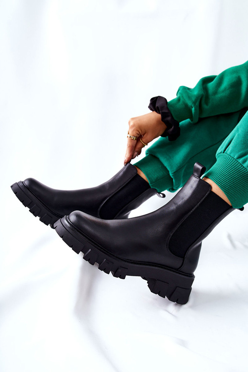 Високі черевики челсі чорного кольору