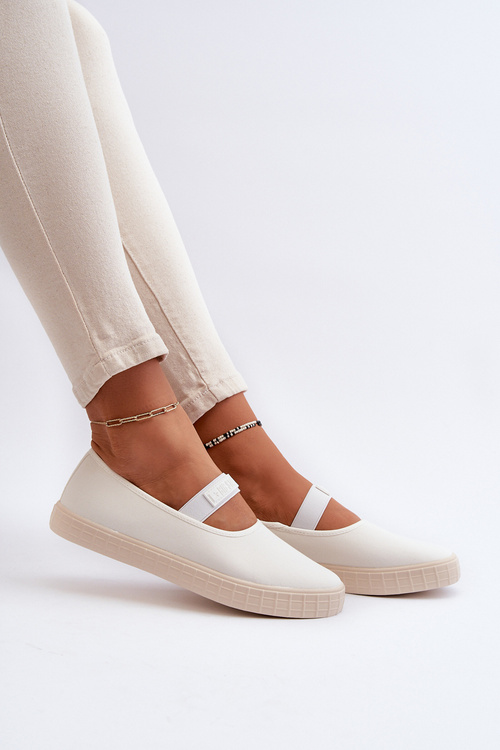 Жіночі кросівки Big Star NN274601 Білі