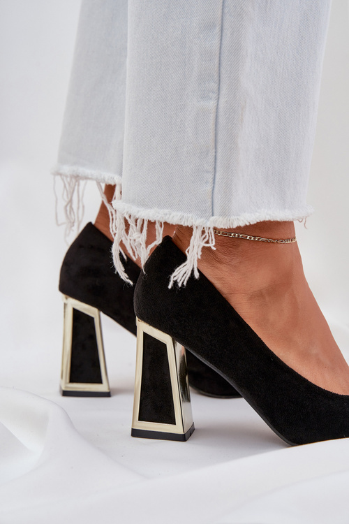 Елегантні Чоботи На Каблуку З Загостреними Носками Чорні