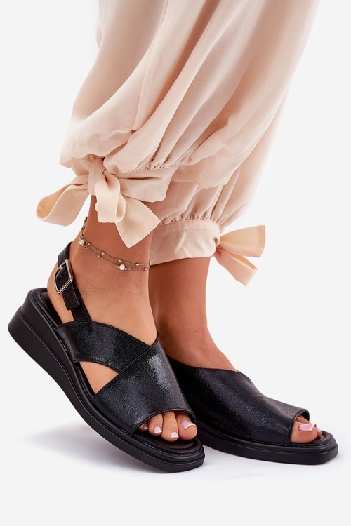 Лакові Жіночі Сандалі На Котурі З Еко Шкіри Чорні Quilara