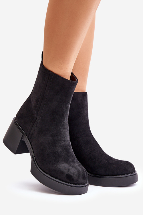 Екозамшеві жіночі ботильйони з утепленим каблуком чорного кольору Meriluna