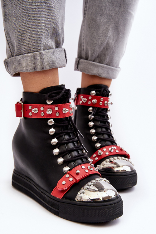 Жіночі утеплені чоботи на танкетці з реактивними замшами, чорні Lu Boo