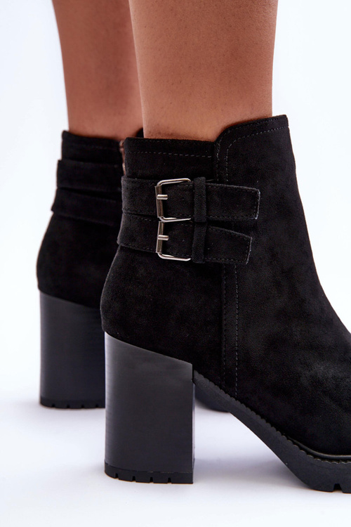 Замшеві чоботи на підборах чорні Makeline