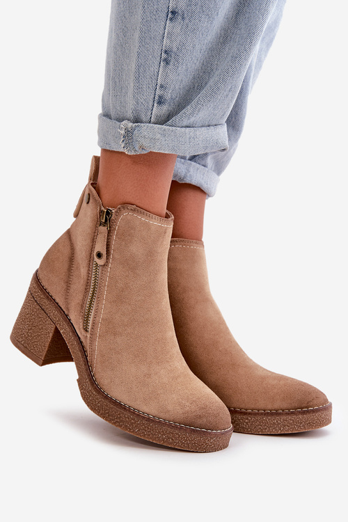 Жіночі ботильйони на підкладці з блоковим каблуком бежевого кольору Velarilla