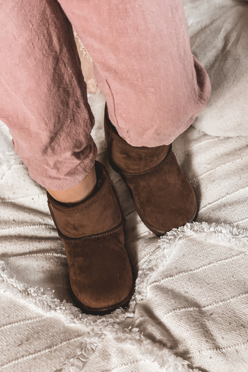 Дитячі утеплені зимові черевики коричневого кольору Gooby