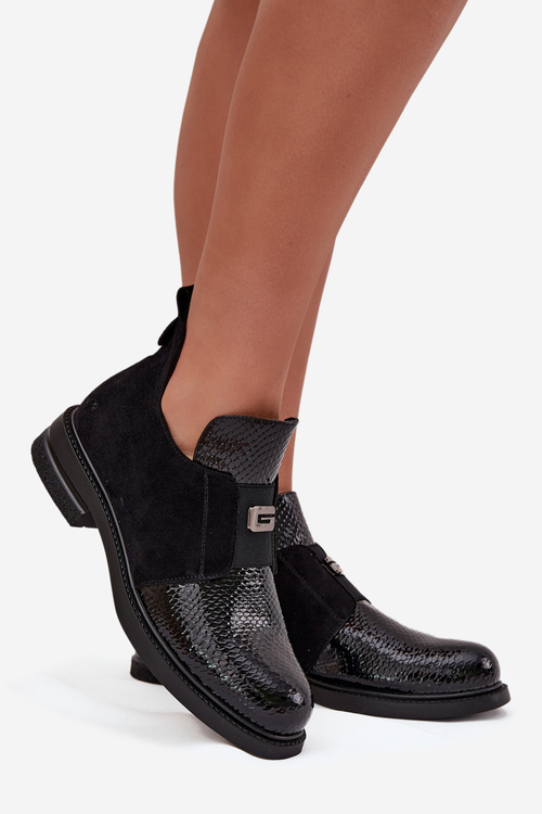 Лаковані низькі жіночі чоботи на підборах з обігрівом Vinceza 58560 чорні