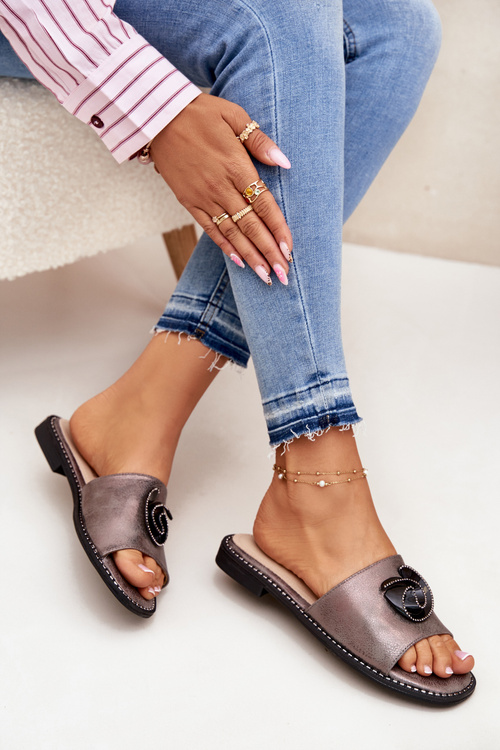 Жіночі Сандалі На Плоскому Каблуці З Декоративним Деталем KV51-007 Графіт