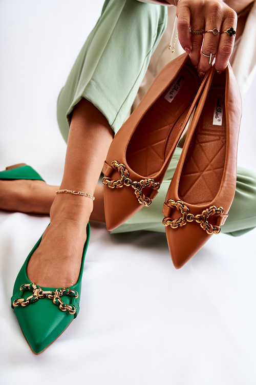 Жіночі шкіряні балетки шпіц з декором Camel Carlos