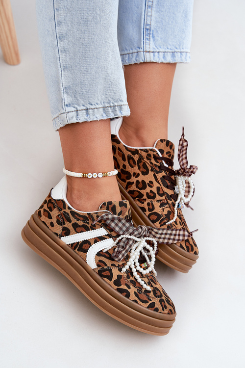 Жіночі кросівки з леопардовим принтом на платформі з прикрасами коричневі Vinness