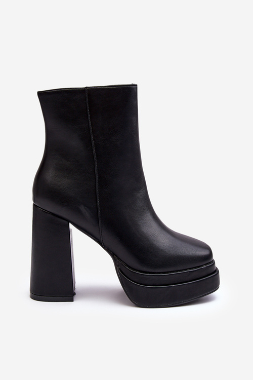 Жіночі чоботи на підборах і платформі Black Sandstra