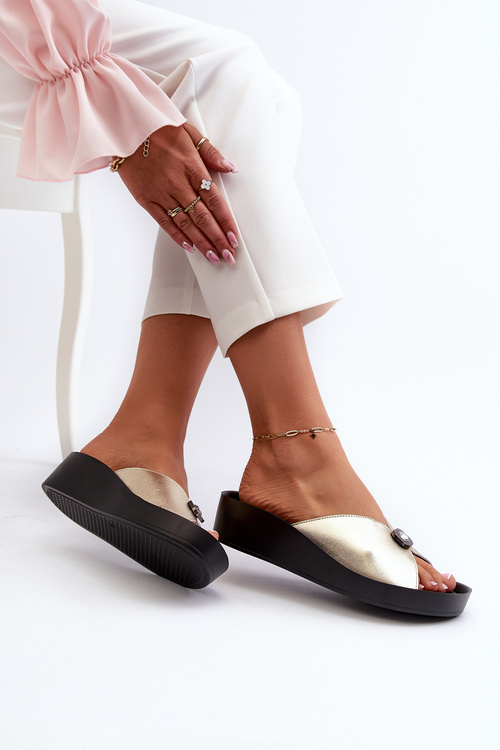 Жіночі шкіряні тапочки з золотим декором S.Barski KV27-027