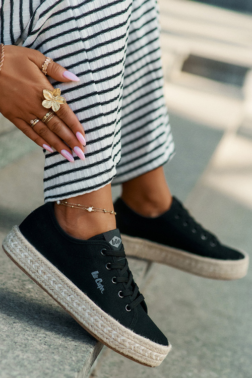 Жіночі Кросівки З Плетінням Lee Cooper LCW-25-44-3216 Чорні