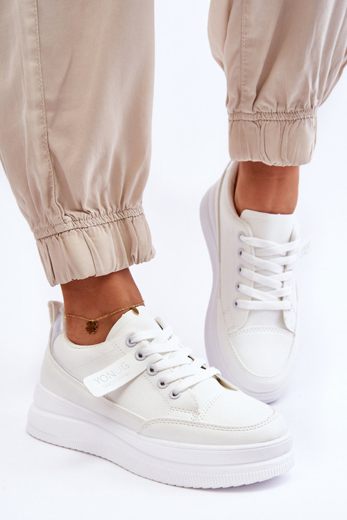 Класичне жіноче спортивне взуття білого кольору Ronesha