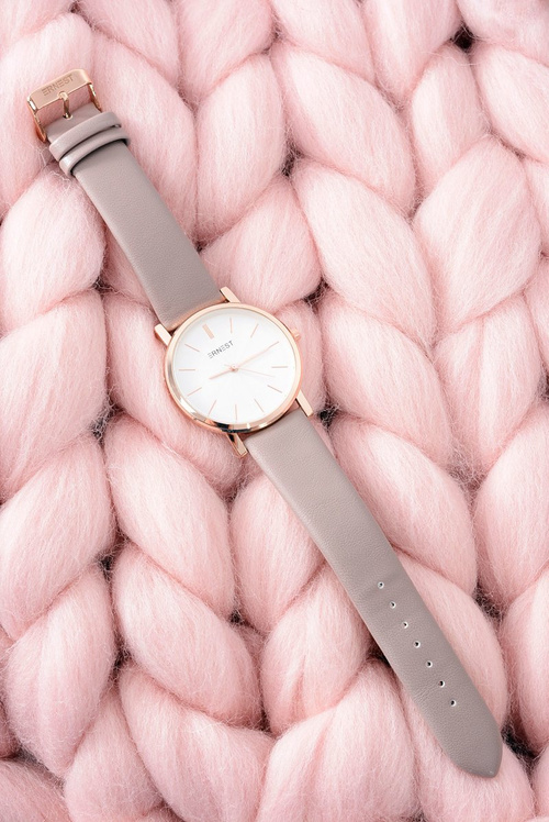 Шкіряний коричневий жіночий аналоговий годинник Ernest