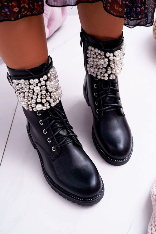 Жіночі військові черевики на плоскій підошві чорні Bemmer