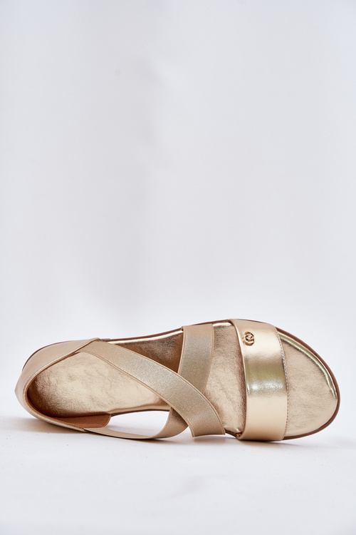 Жіночі плоскі сандалі з еластичними ремінцями золоті Marinea