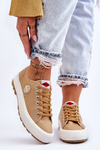 Жіночі кросівки на низькій платформі Lee Cooper LCW-23-44-1655L бежевий