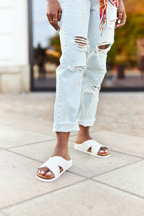 Шкіряні профільовані тапочки Big Star HH274647 Білі