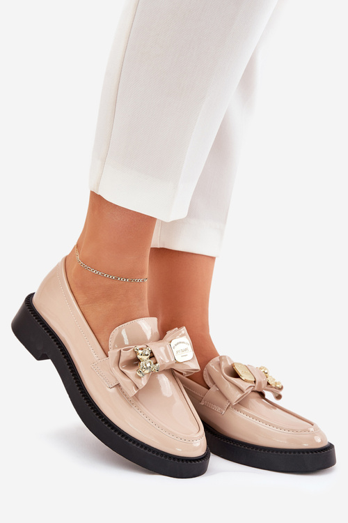 Лакові мокасини з бантиком і декоративною брошкою бежеві Leandriel