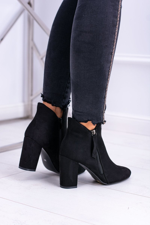 Жіночі чорні чоботи на шпильці замшеві Egida