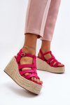 Босоніжки на танкетці з плетеним ремінцем кольору фуксії Gnosis