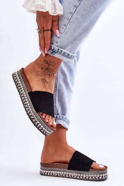 Жіночі гладкі замшеві тапочки чорного кольору Hayen