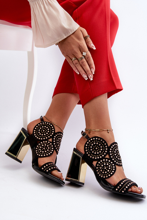 Прикрашені босоніжки на шпильці D&A CR026 Чорні