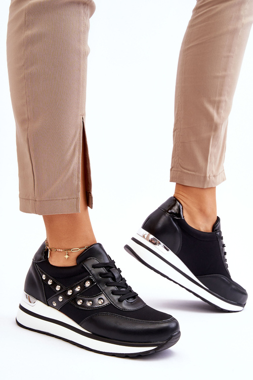 Чорні кросівки Adley з шипами