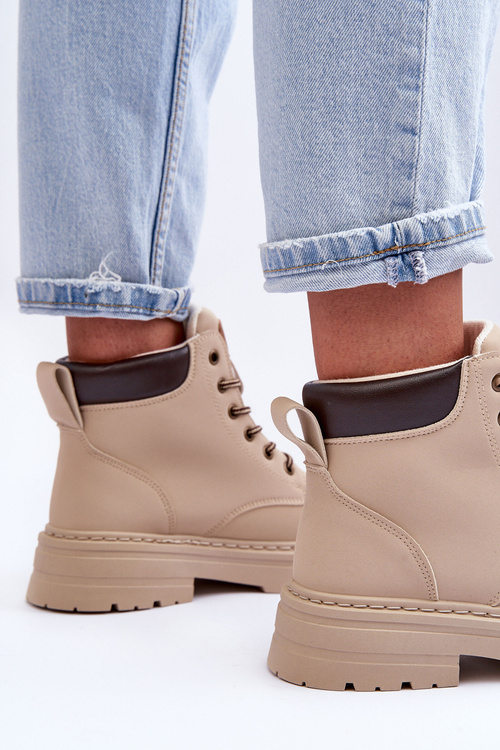 Жіночі стьобані черевики на шнурівці на підкладці бежеві Corbin