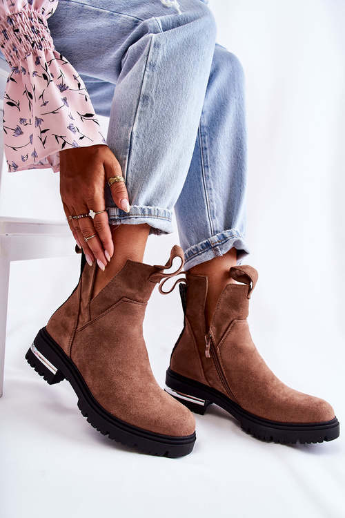 Замшеві черевики з вирізами коричневого кольору Elvera