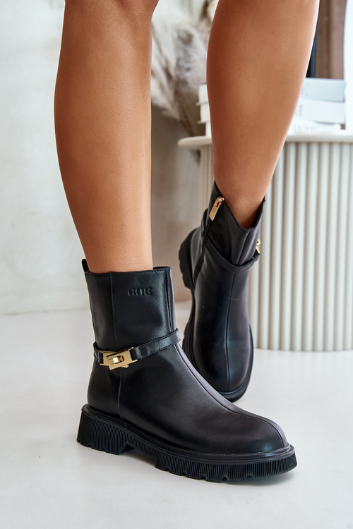 Шкіряні жіночі ботильйони з ремінцем ізольовані GOE OO2N4150 Чорні