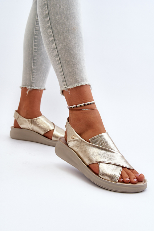 Шкіряні босоніжки на танкетці Black Morgan