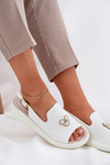 Жіночі шкіряні сандалі з декором Vinceza 66757 білі